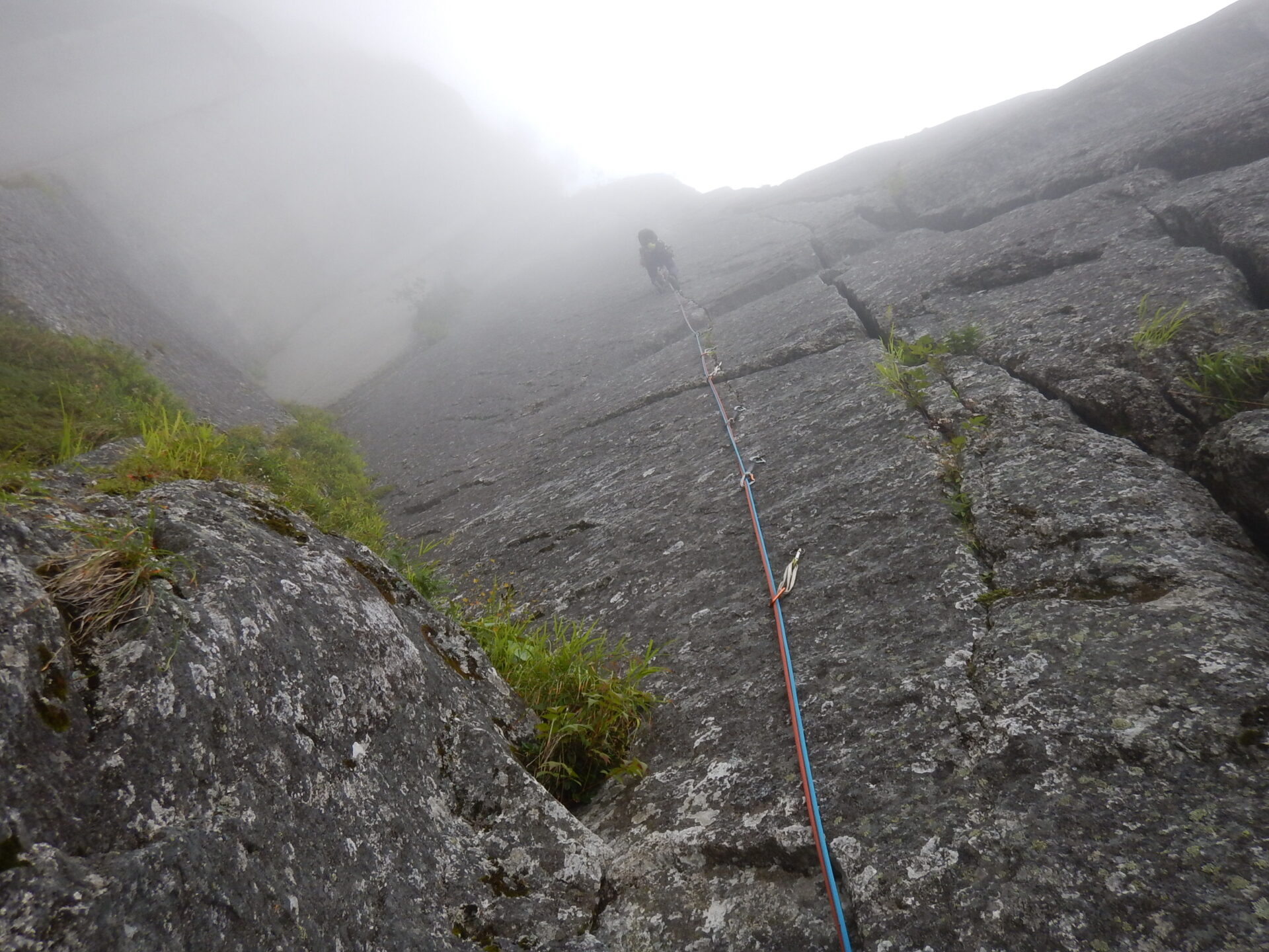 甲斐駒ヶ岳 赤石沢奥壁ダイヤモンドAフランケ赤蜘蛛ルート│栃木県